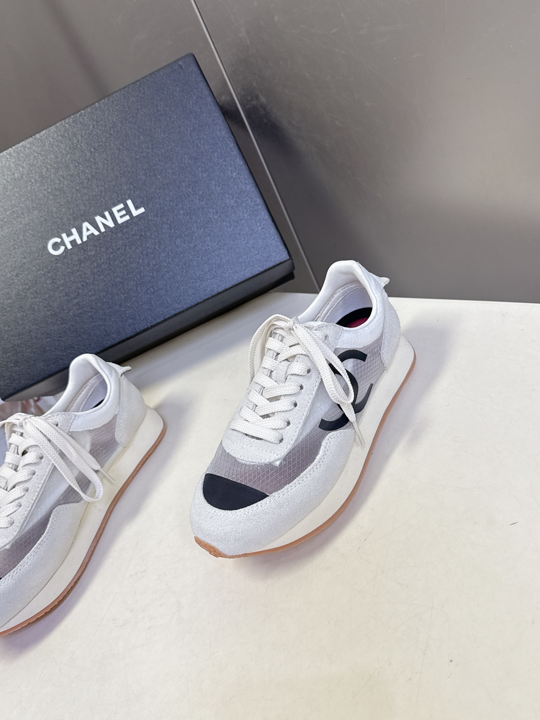 CHANEL香奈儿26P最新春夏款休闲鞋 运动鞋 超多明星时尚博主种草 专柜断货王 一鞋难求 这季新款简