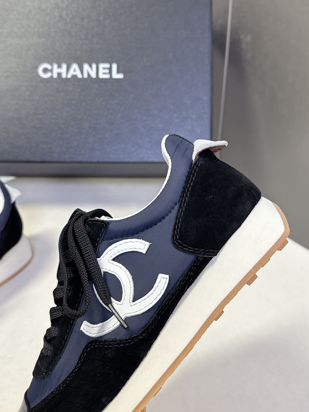 CHANEL香奈儿26P最新春夏款休闲鞋 运动鞋 超多明星时尚博主种草 专柜断货王 一鞋难求 这季新款简