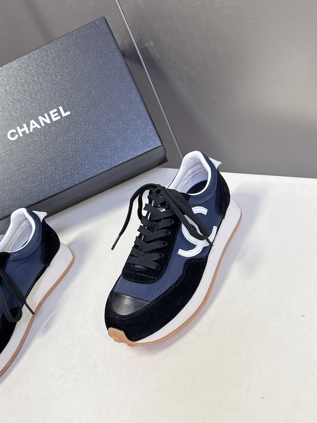 CHANEL香奈儿26P最新春夏款休闲鞋 运动鞋 超多明星时尚博主种草 专柜断货王 一鞋难求 这季新款简
