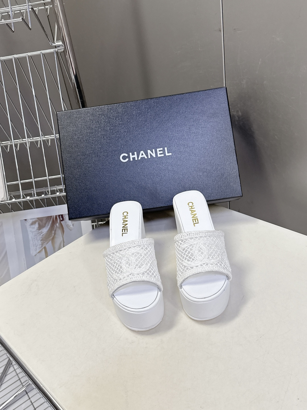 CHANEL香奈儿春夏最新走秀款厚底凉鞋小红书力推款 超多明星网红种草 怎么搭配都好看 时髦精必备 香奈