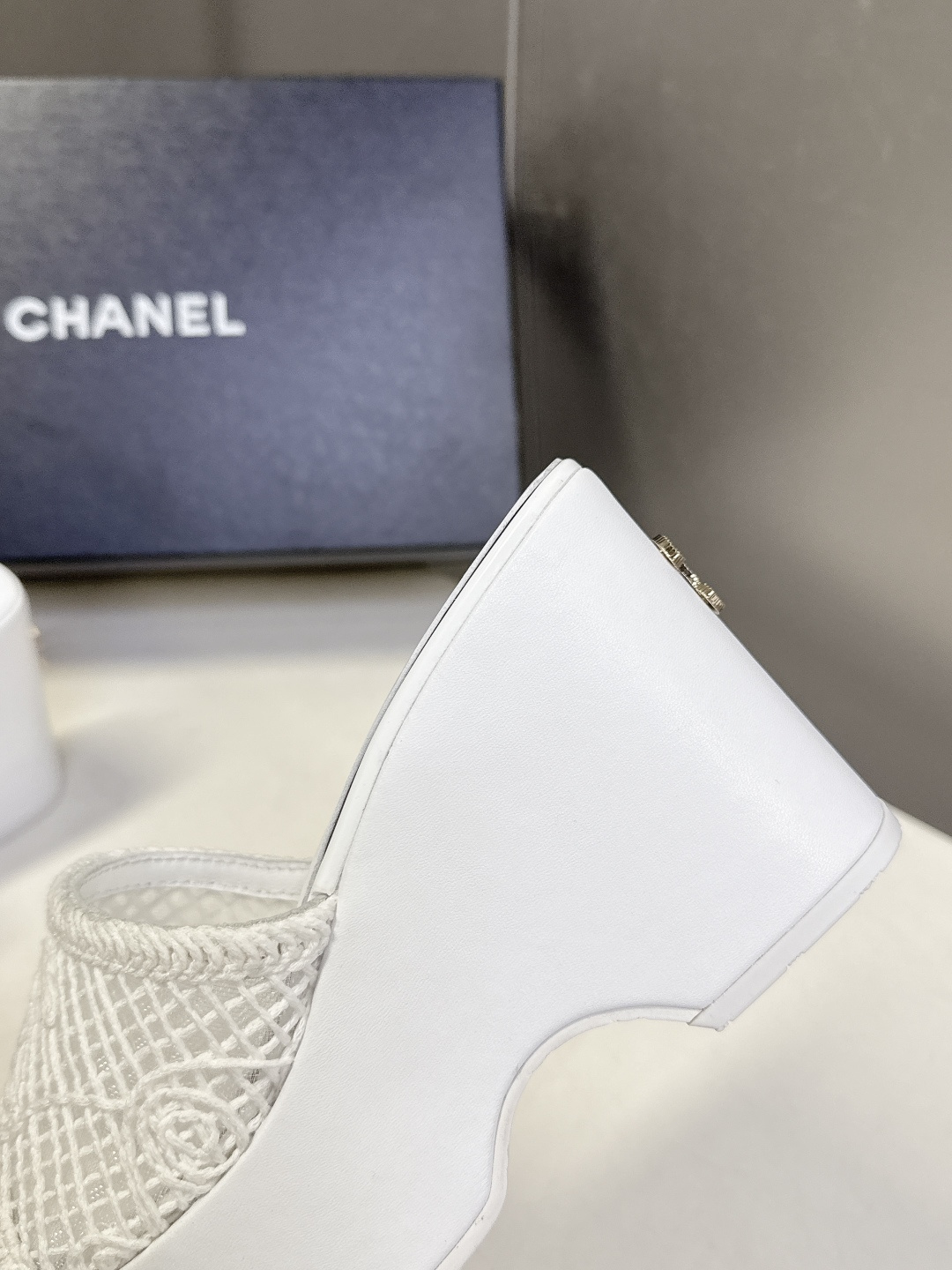 CHANEL香奈儿春夏最新走秀款厚底凉鞋小红书力推款 超多明星网红种草 怎么搭配都好看 时髦精必备 香奈