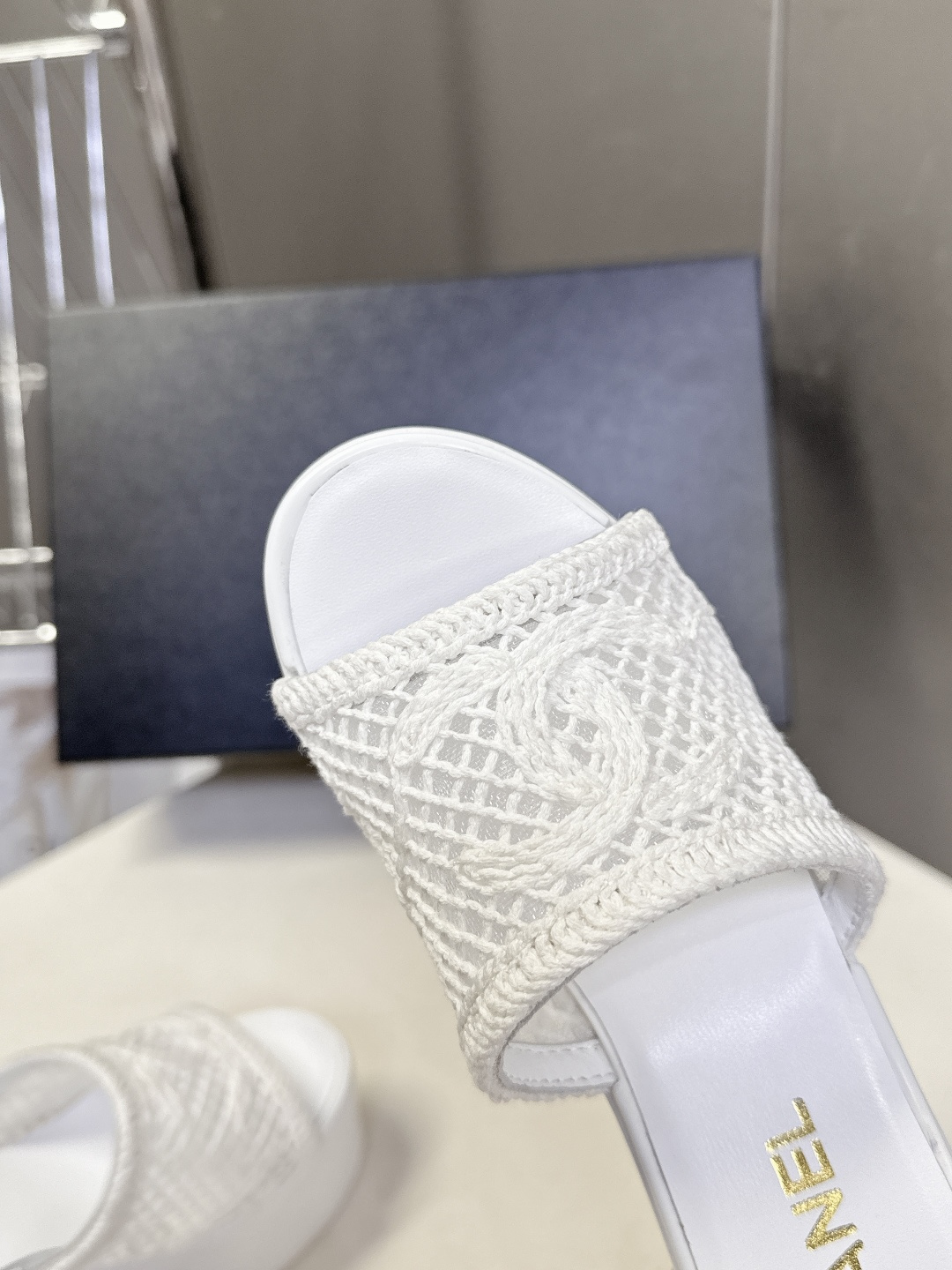 CHANEL香奈儿春夏最新走秀款厚底凉鞋小红书力推款 超多明星网红种草 怎么搭配都好看 时髦精必备 香奈