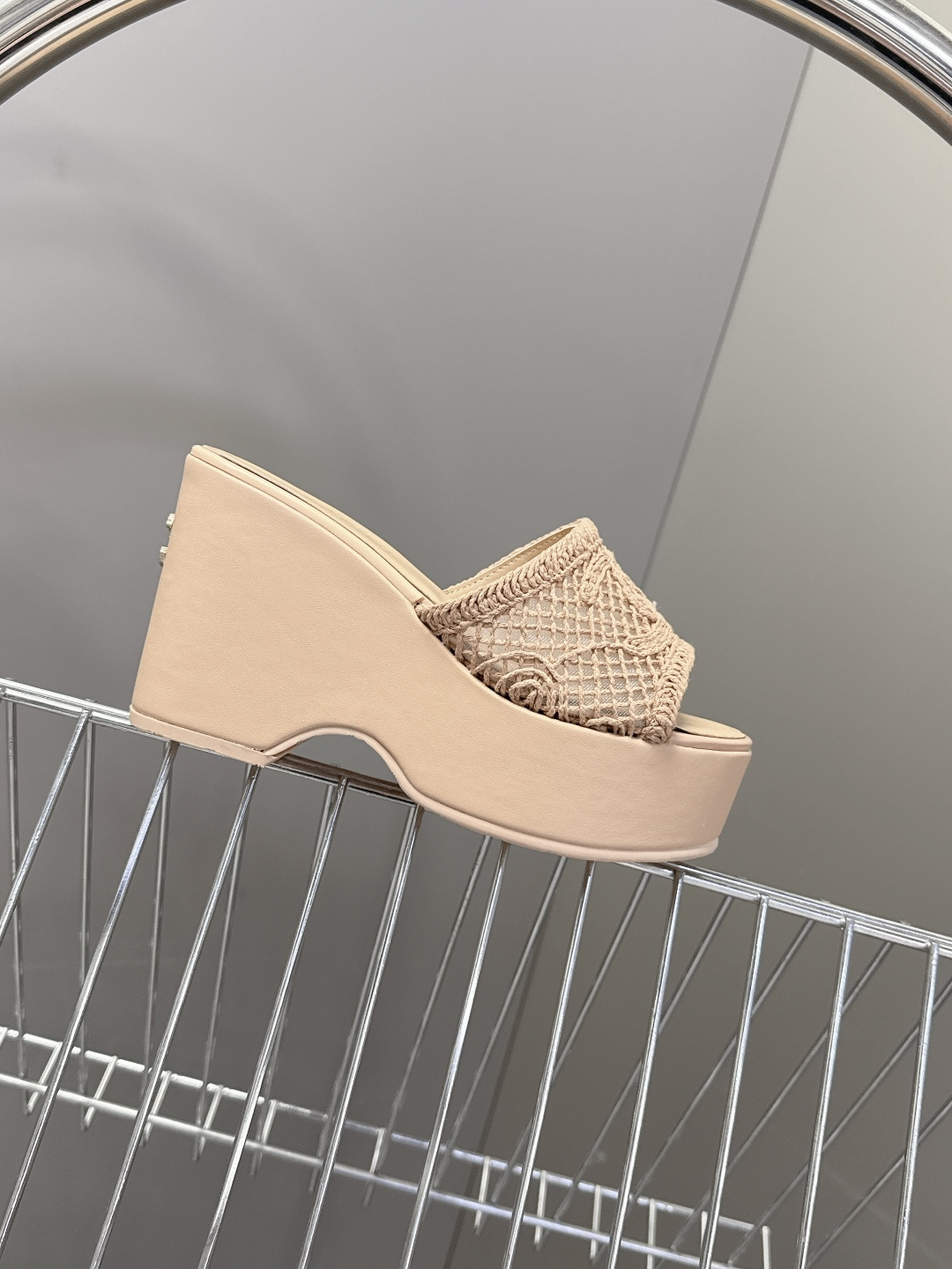 CHANEL香奈儿春夏最新走秀款厚底凉鞋小红书力推款 超多明星网红种草 怎么搭配都好看 时髦精必备 香奈