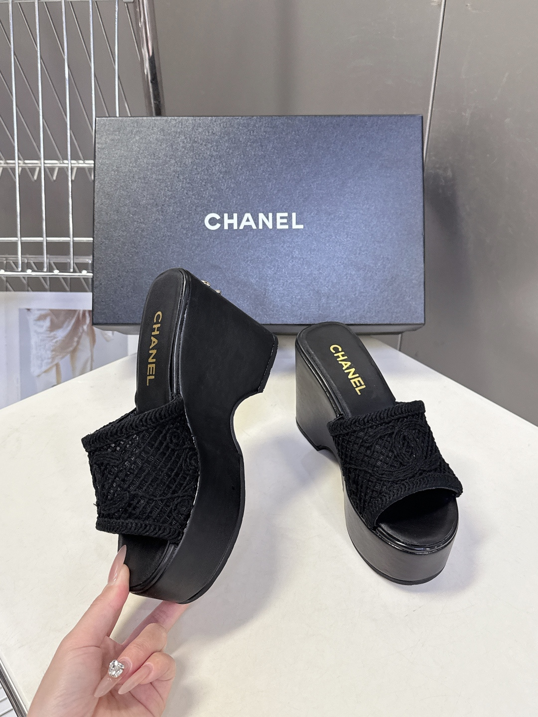 CHANEL香奈儿春夏最新走秀款厚底凉鞋小红书力推款 超多明星网红种草 怎么搭配都好看 时髦精必备 香奈