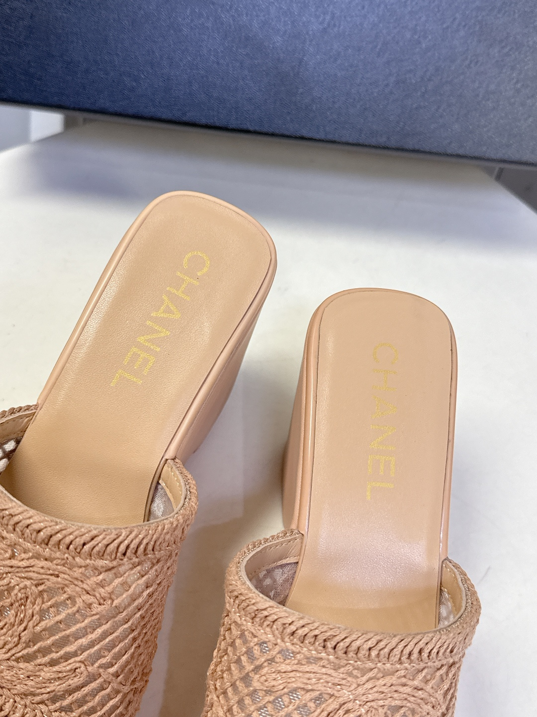 CHANEL香奈儿春夏最新走秀款厚底凉鞋小红书力推款 超多明星网红种草 怎么搭配都好看 时髦精必备 香奈