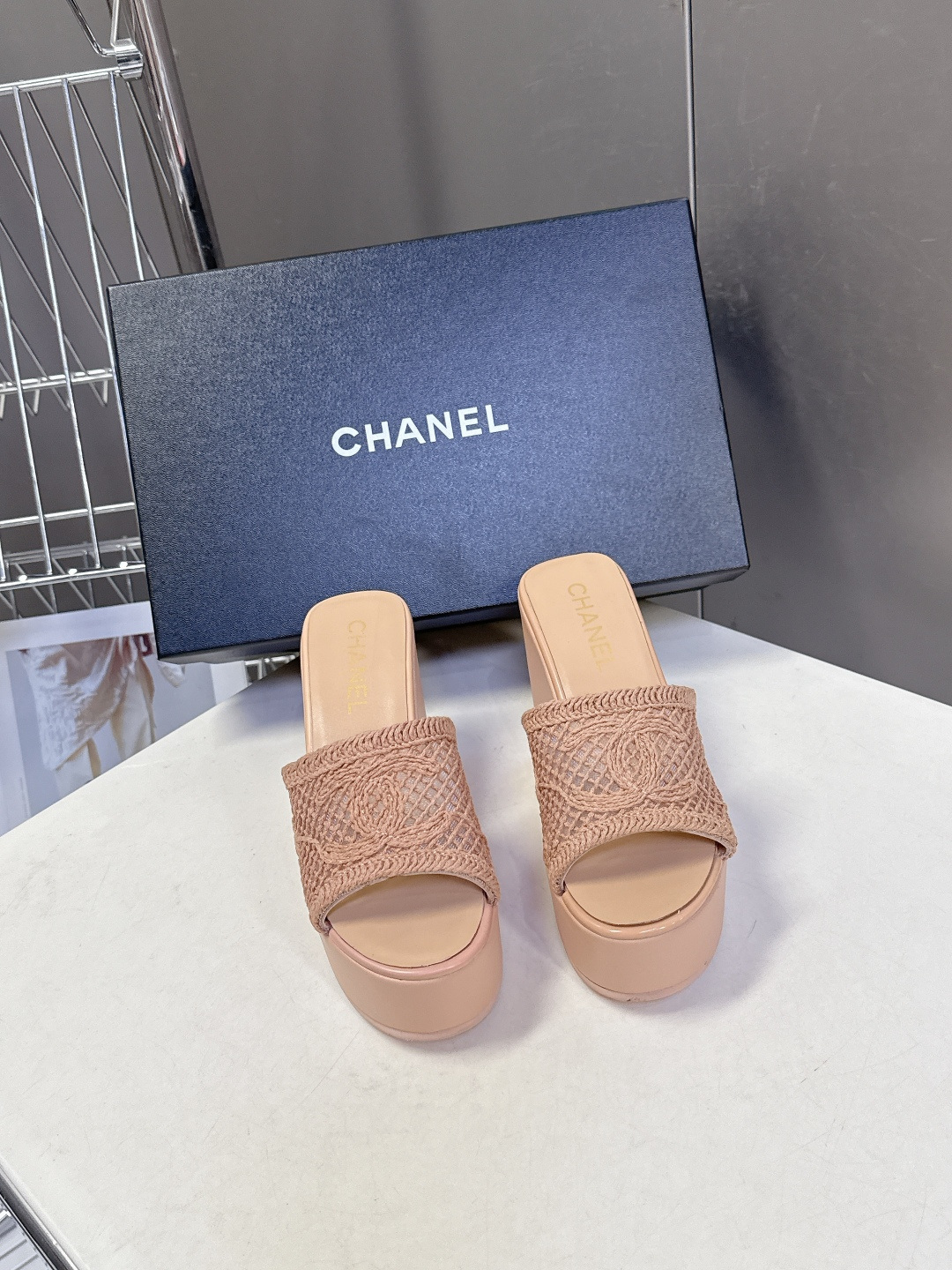 CHANEL香奈儿春夏最新走秀款厚底凉鞋小红书力推款 超多明星网红种草 怎么搭配都好看 时髦精必备 香奈