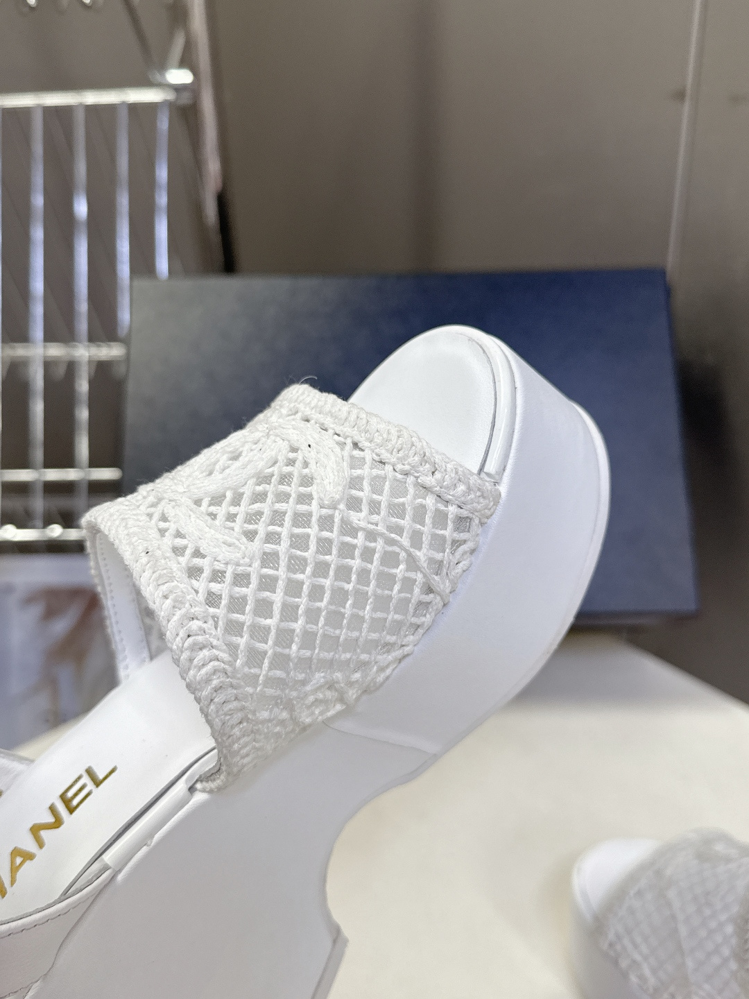 CHANEL香奈儿春夏最新走秀款厚底凉鞋小红书力推款 超多明星网红种草 怎么搭配都好看 时髦精必备 香奈