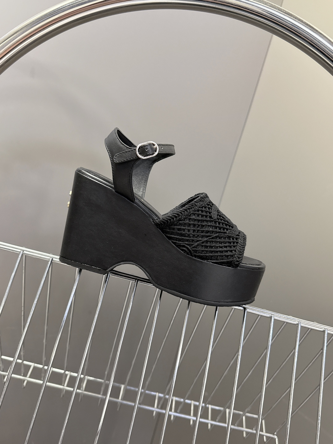 CHANEL香奈儿春夏最新走秀款厚底凉鞋小红书力推款 超多明星网红种草 怎么搭配都好看 时髦精必备 香奈