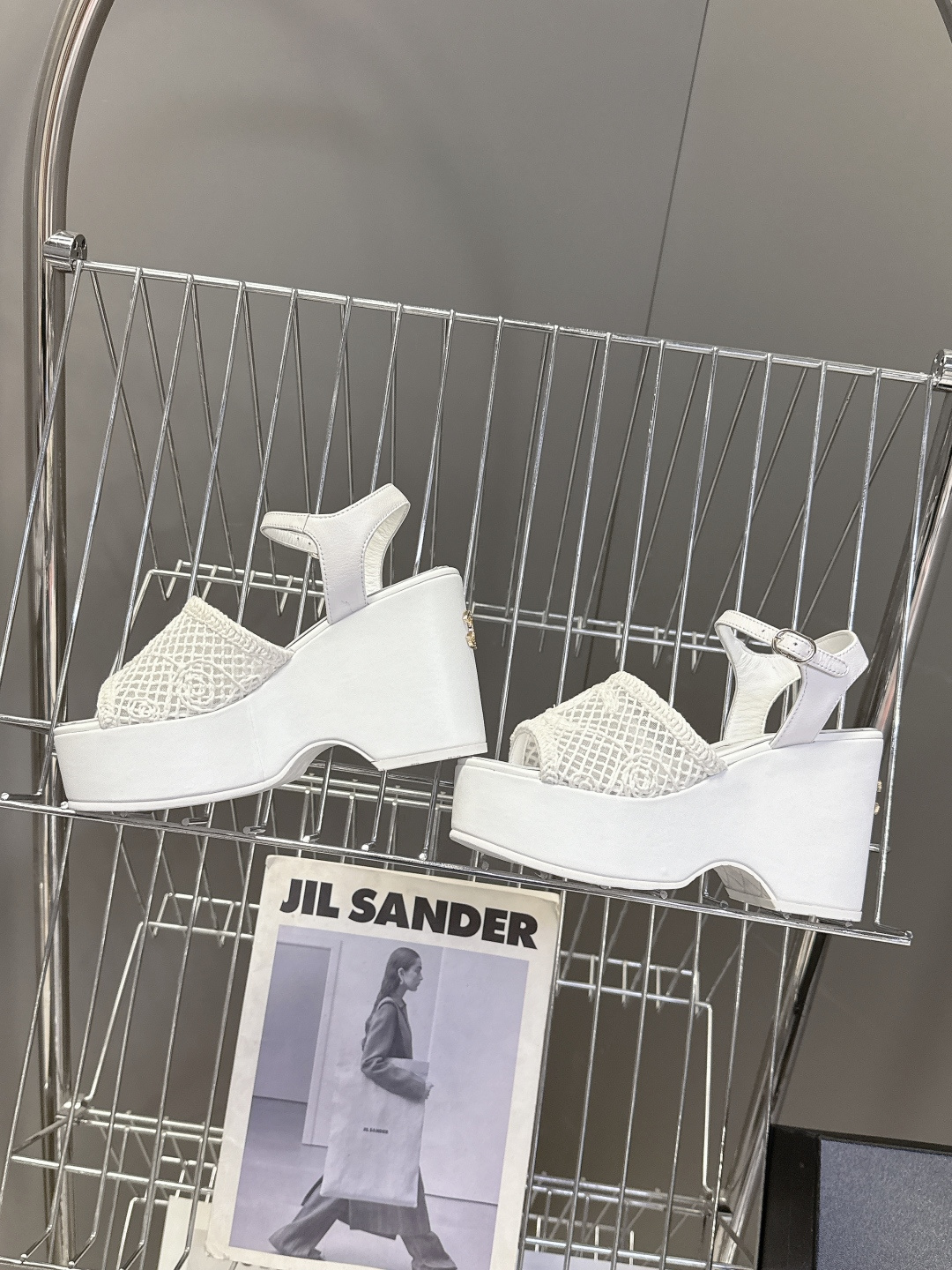 CHANEL香奈儿春夏最新走秀款厚底凉鞋小红书力推款 超多明星网红种草 怎么搭配都好看 时髦精必备 香奈