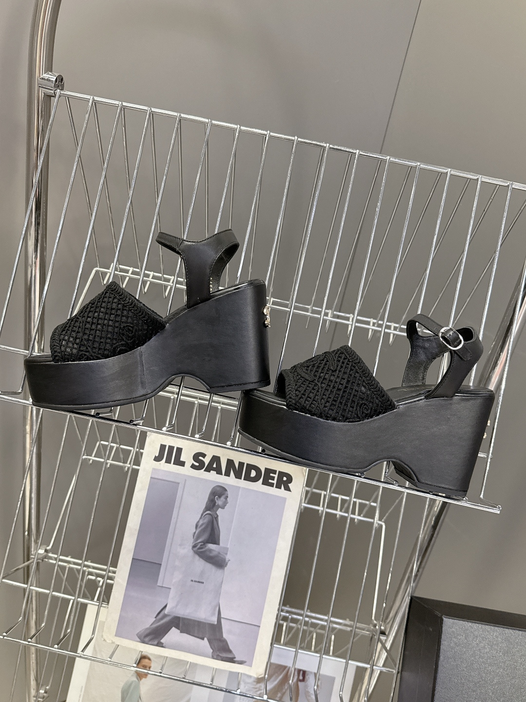 CHANEL香奈儿春夏最新走秀款厚底凉鞋小红书力推款 超多明星网红种草 怎么搭配都好看 时髦精必备 香奈