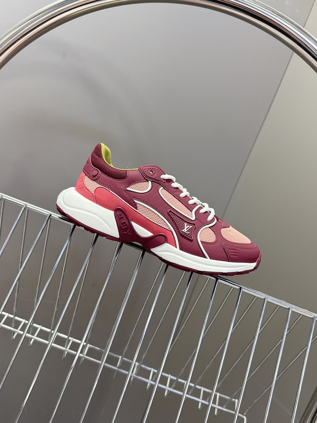 男装➕10 LV 路易威登OLYMPIA情侣款运动鞋 太古汇RMB9200购入两双开发 复刻 所有细节对