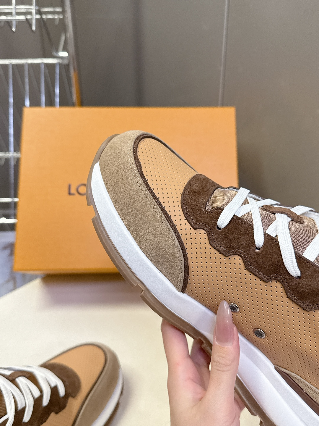 LOUIS VUITTON路易威登春夏最新款运动鞋 原版一致专柜主打最新款休闲鞋 硬货上新 代购级别！高