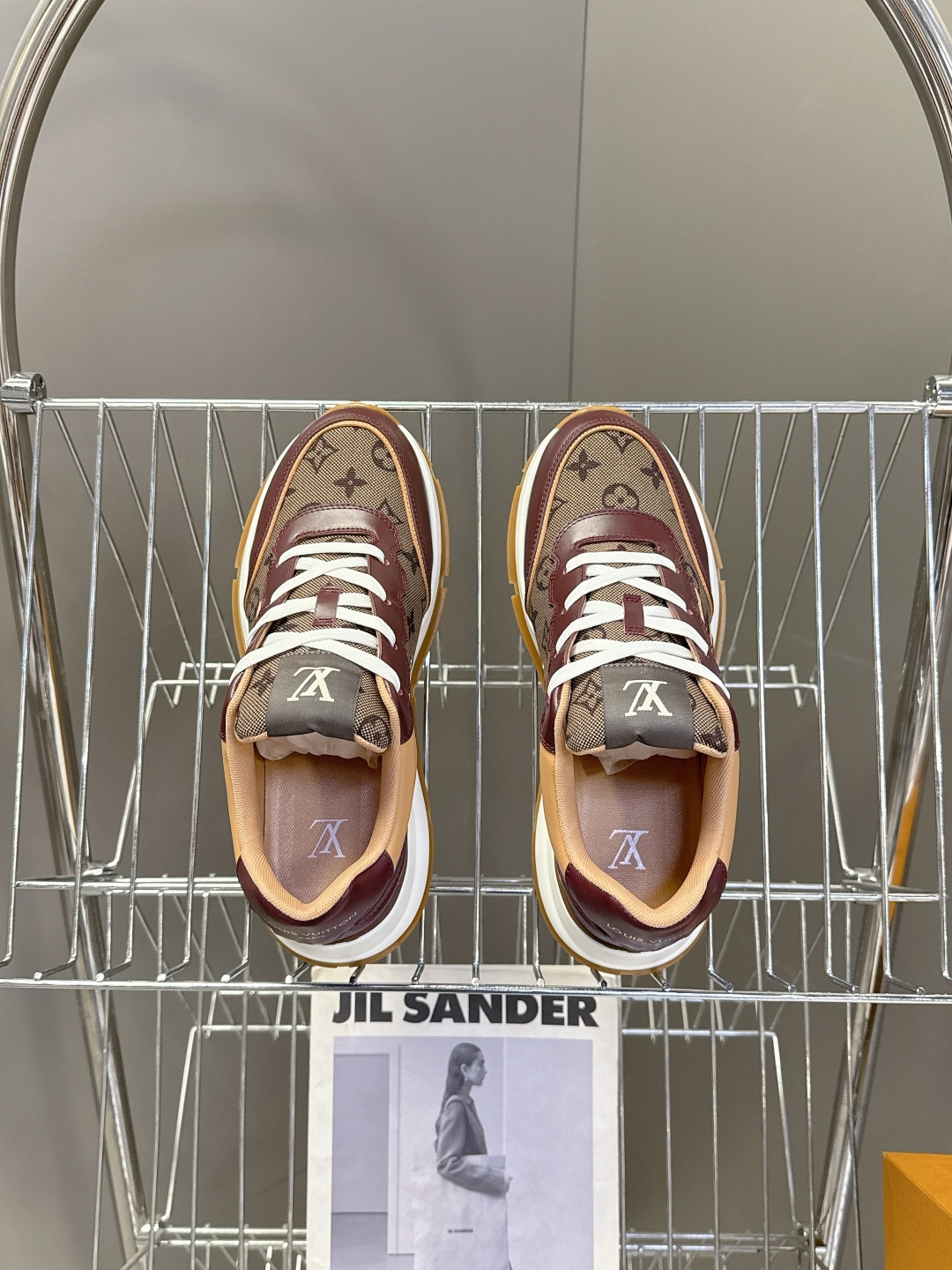 LOUIS VUITTON路易威登春夏最新款运动鞋 原版一致专柜主打最新款休闲鞋 硬货上新 代购级别！高