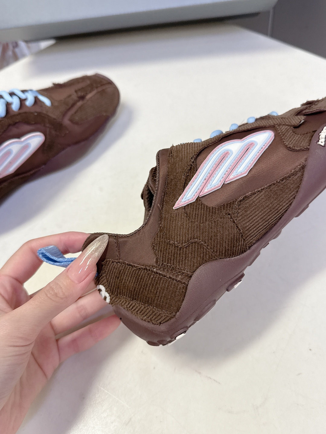 BALENCIAGA巴黎世家2026春夏最新款 Monday Ultra 复古系带 休闲鞋 巴黎又一火爆