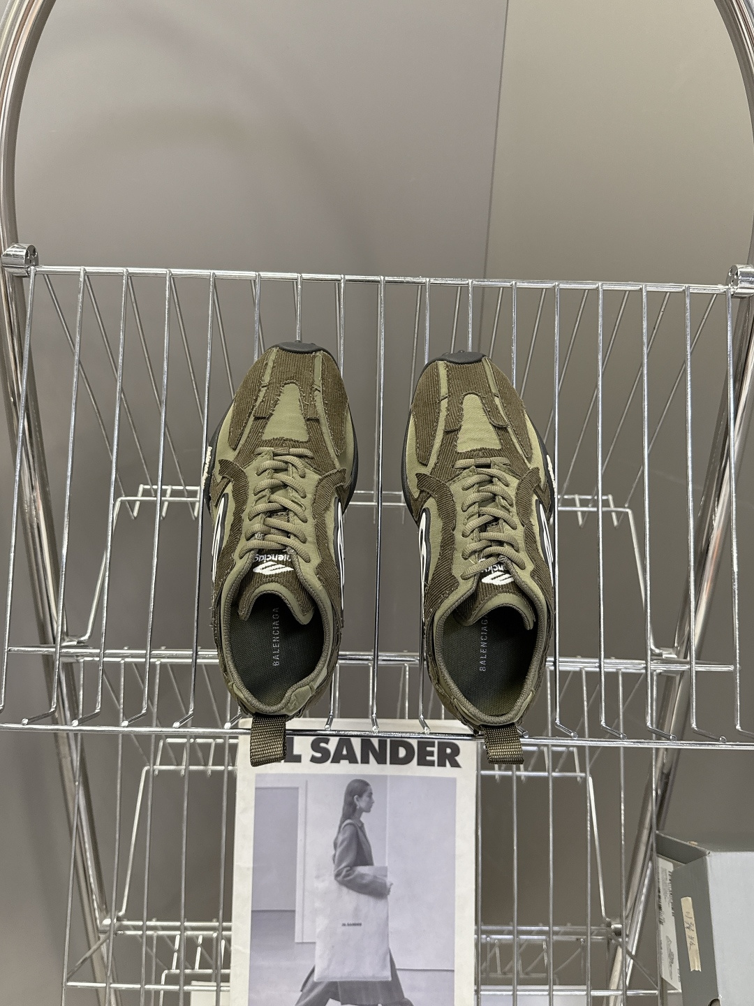 BALENCIAGA巴黎世家2026春夏最新款 Monday Ultra 复古系带 休闲鞋 巴黎又一火爆