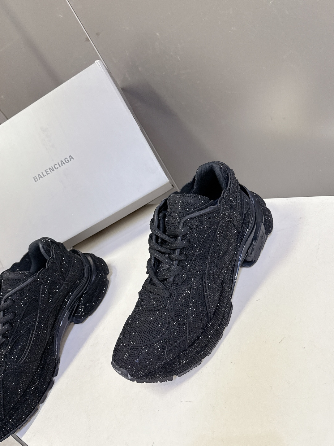 Balenciaga Balenciaga巴黎世家runner最新 水钻运动鞋