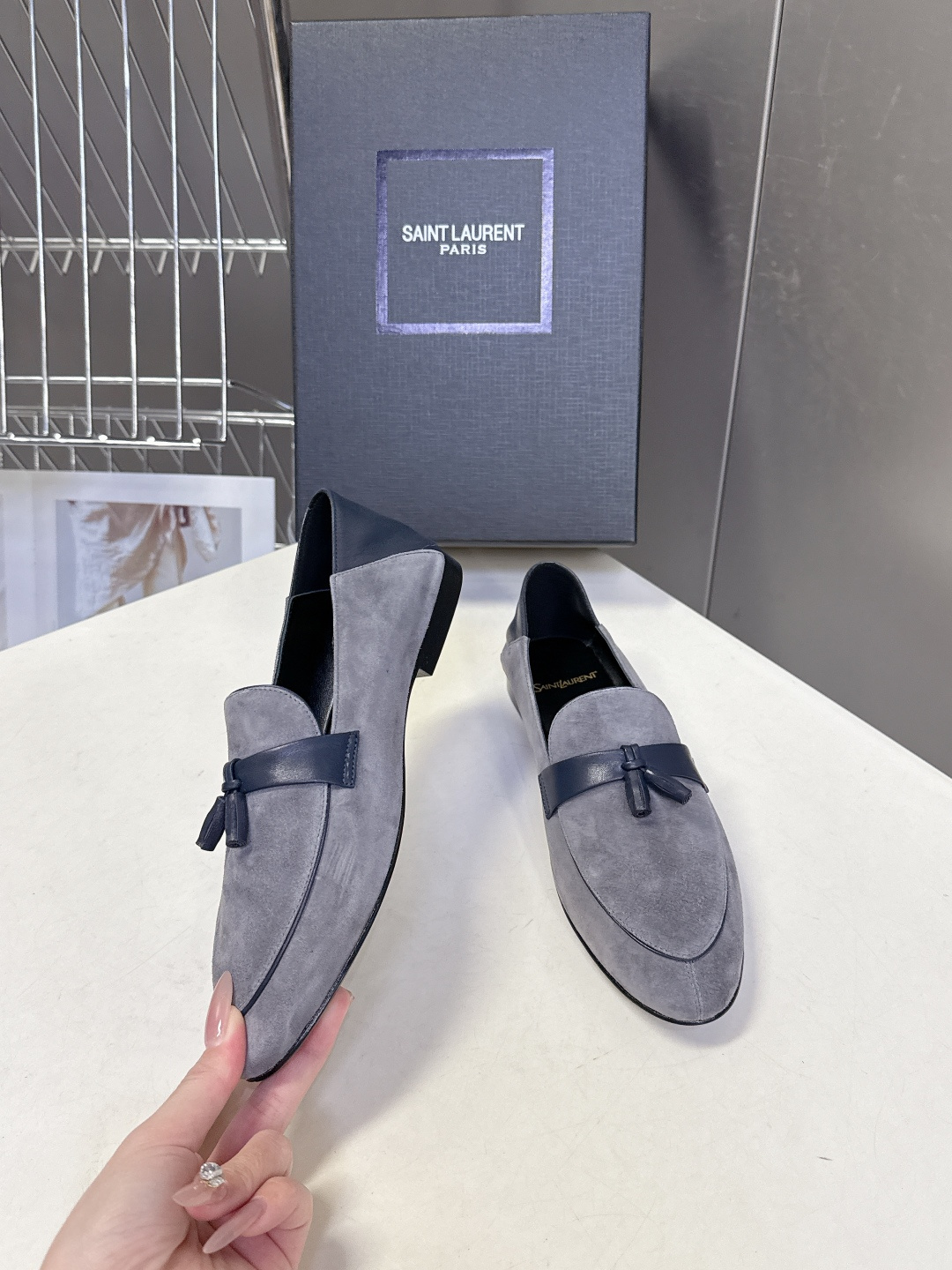 Saint Laurent圣罗兰经典乐福小皮鞋 超级超级无敌火爆的一个款这款我们家每个版面的五金扣都要开