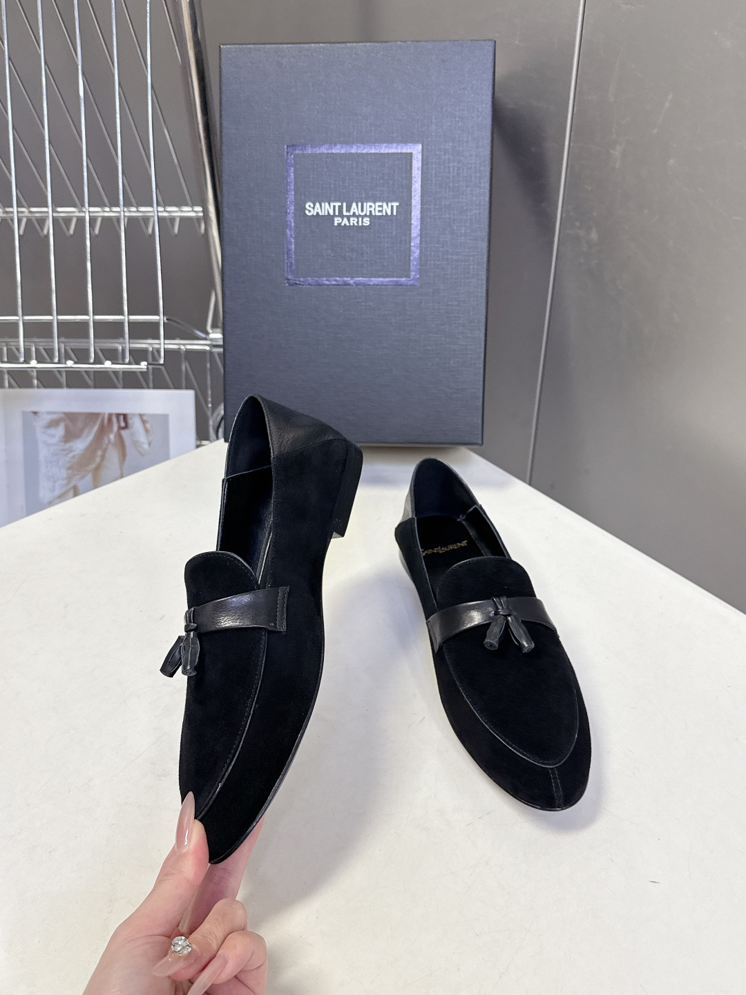 Saint Laurent圣罗兰经典乐福小皮鞋 超级超级无敌火爆的一个款这款我们家每个版面的五金扣都要开