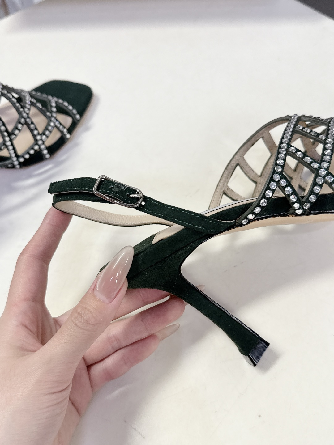 jimmy choo吉米周春夏最新款带钻时装鞋 超多明星时尚博主种草 每个女孩鞋柜都必须有一双JC时装鞋