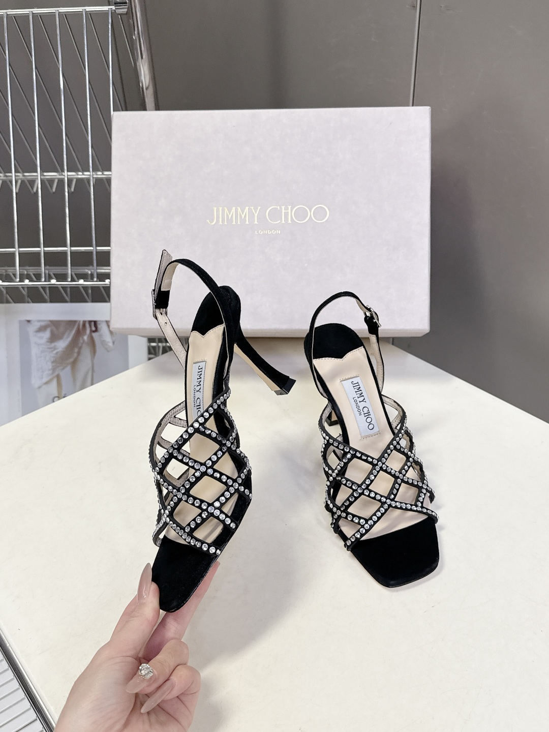 jimmy choo吉米周春夏最新款带钻时装鞋 超多明星时尚博主种草 每个女孩鞋柜都必须有一双JC时装鞋