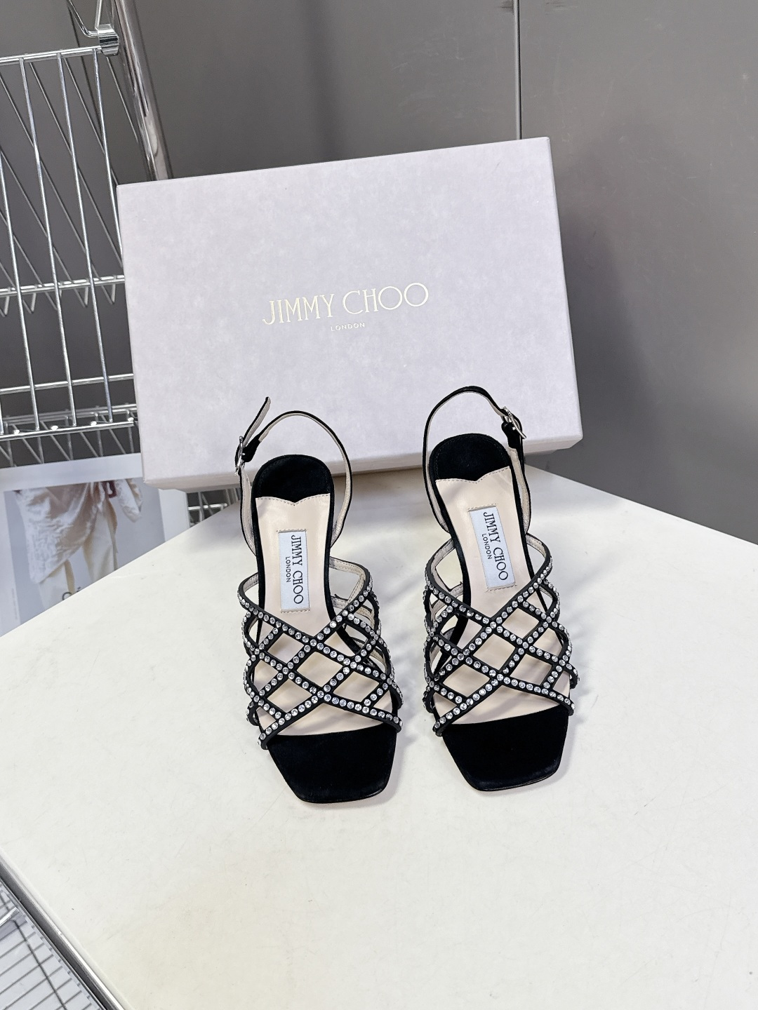 jimmy choo吉米周春夏最新款带钻时装鞋 超多明星时尚博主种草 每个女孩鞋柜都必须有一双JC时装鞋