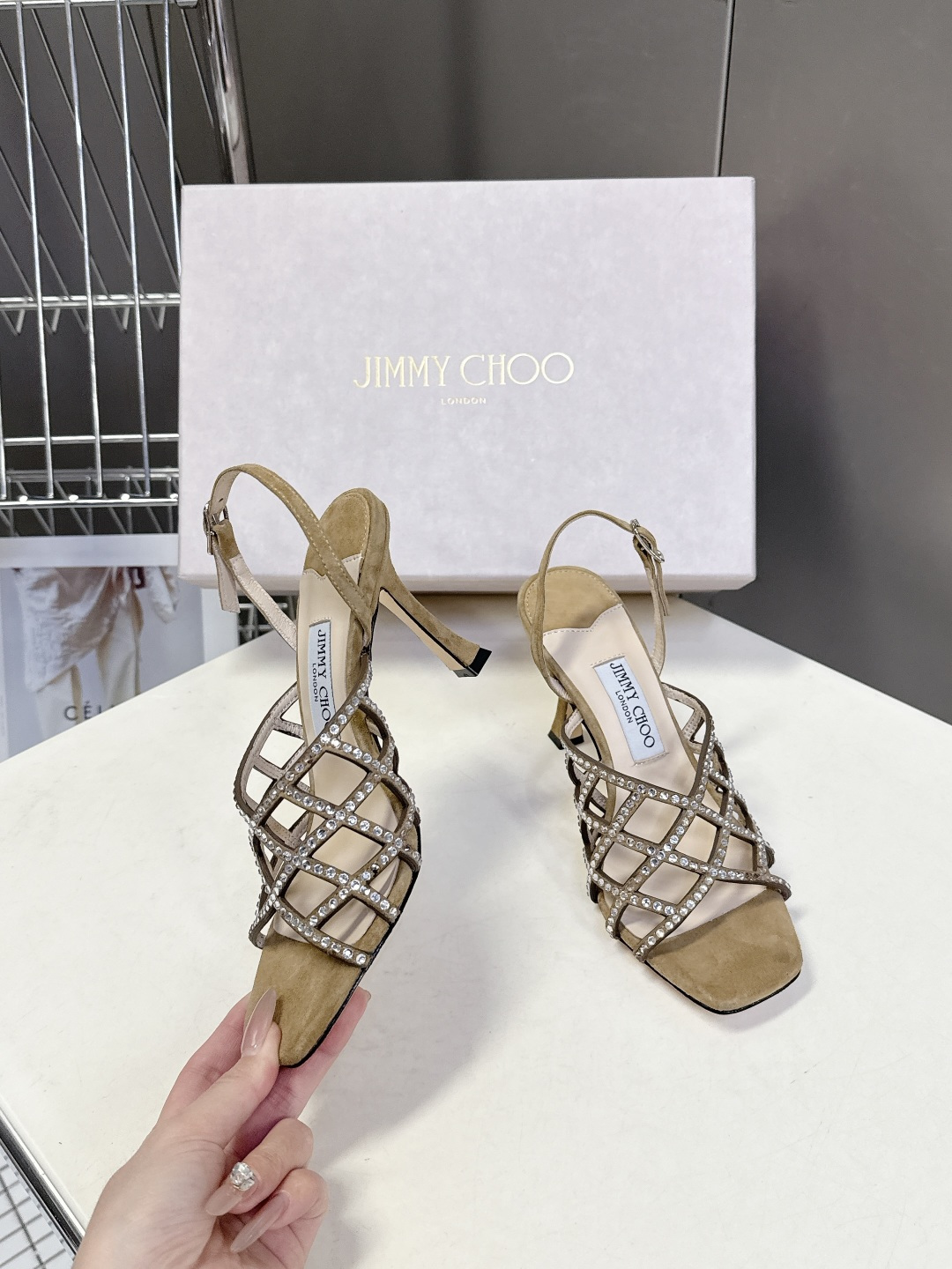 jimmy choo吉米周春夏最新款带钻时装鞋 超多明星时尚博主种草 每个女孩鞋柜都必须有一双JC时装鞋