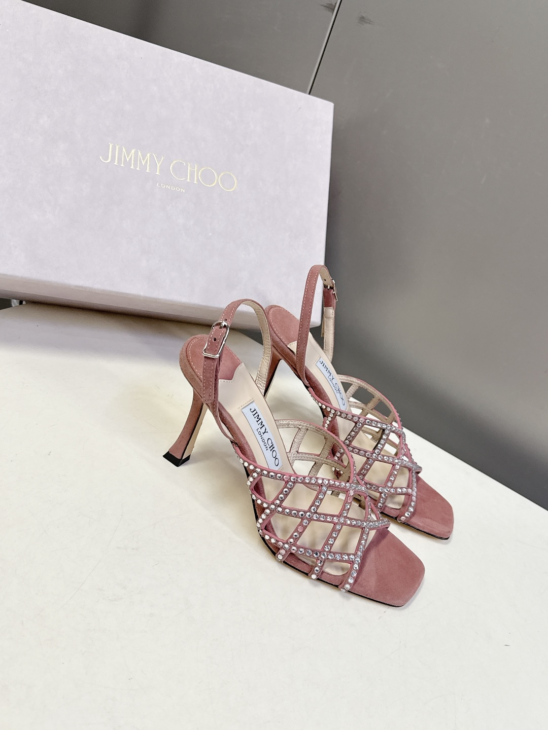 jimmy choo吉米周春夏最新款带钻时装鞋 超多明星时尚博主种草 每个女孩鞋柜都必须有一双JC时装鞋