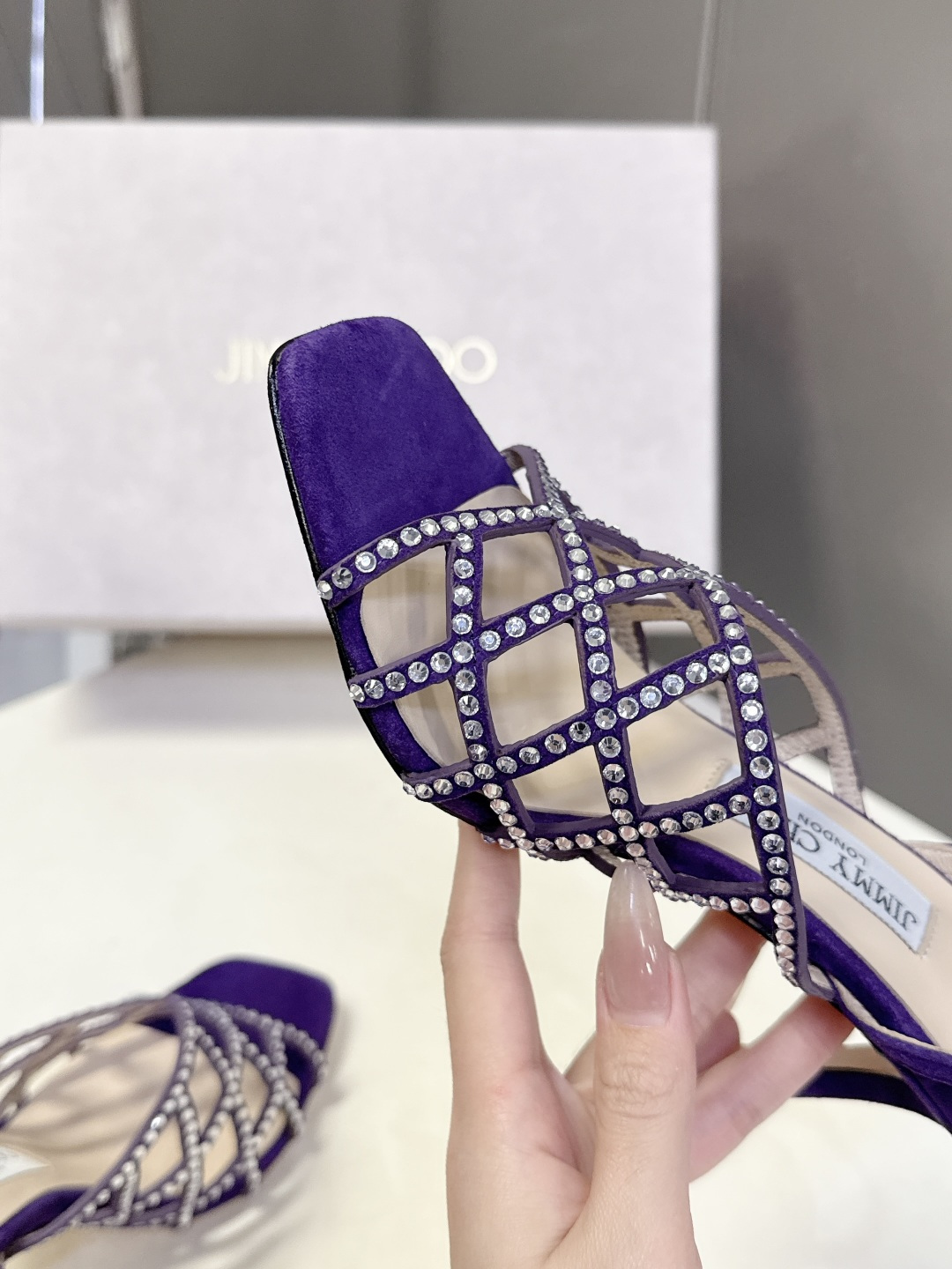 jimmy choo吉米周春夏最新款带钻时装鞋 超多明星时尚博主种草 每个女孩鞋柜都必须有一双JC时装鞋