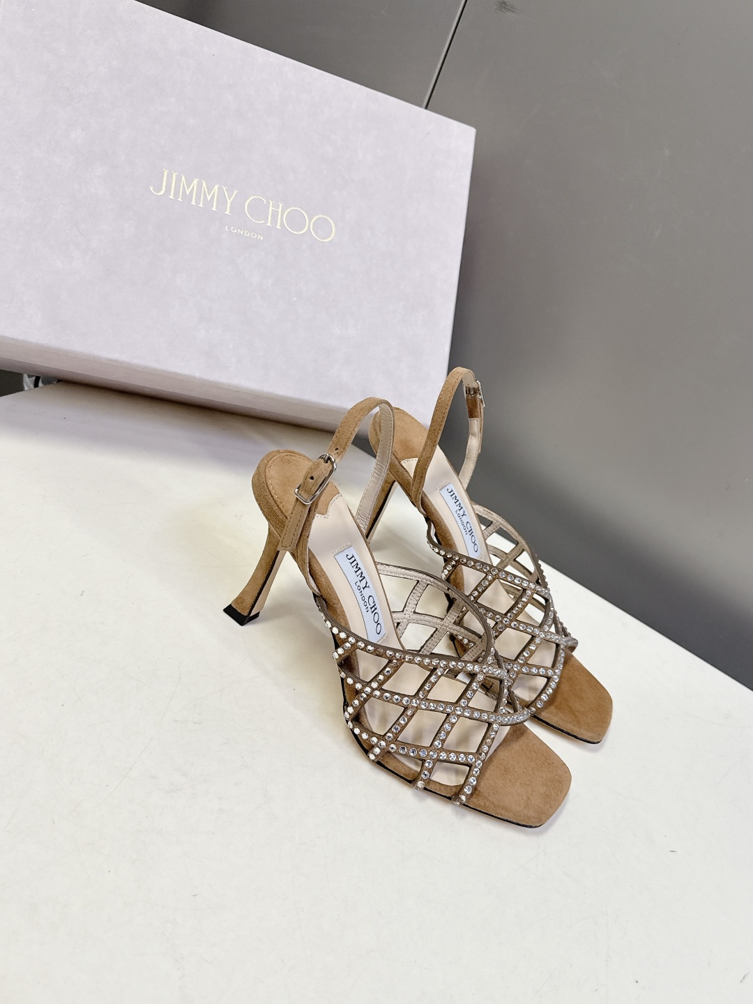 jimmy choo吉米周春夏最新款带钻时装鞋 超多明星时尚博主种草 每个女孩鞋柜都必须有一双JC时装鞋