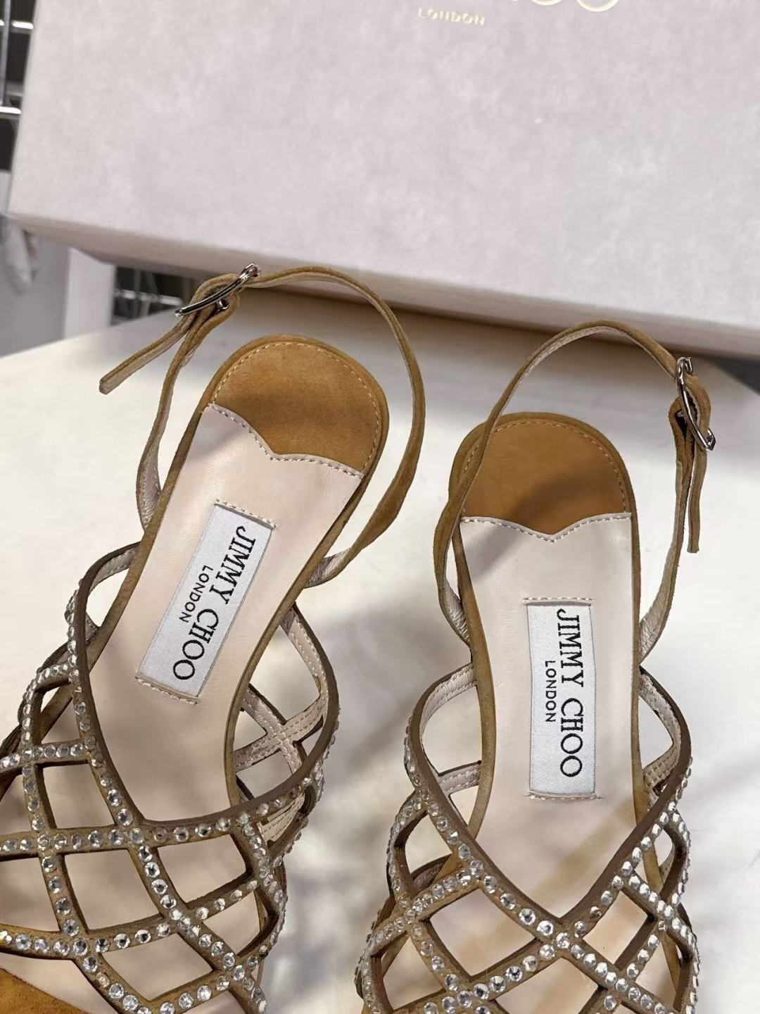 jimmy choo吉米周春夏最新款带钻时装鞋 超多明星时尚博主种草 每个女孩鞋柜都必须有一双JC时装鞋