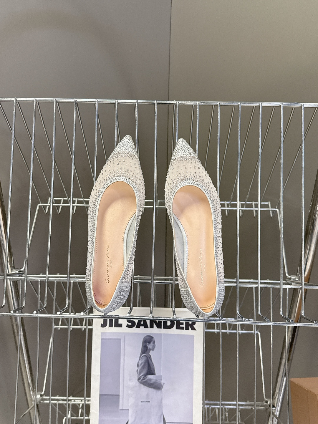 吉安维托·罗西Gianvito rossi 春夏最新款水晶鞋 仙女鞋 超多明星网红种草 鞋面进口高透气网