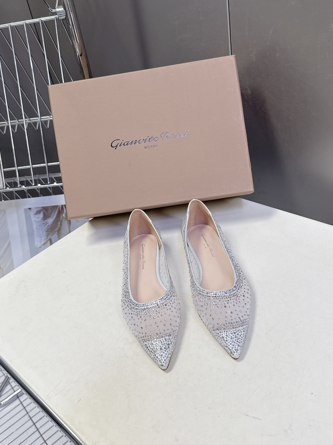 吉安维托·罗西Gianvito rossi 春夏最新款水晶鞋 仙女鞋 超多明星网红种草 鞋面进口高透气网