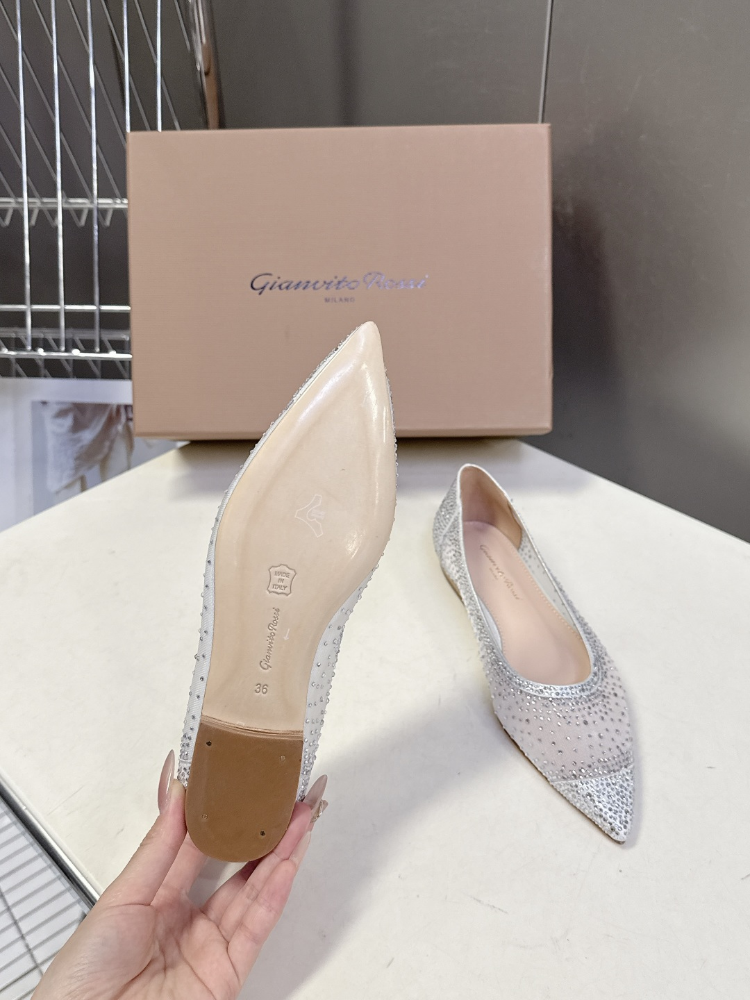 吉安维托·罗西Gianvito rossi 春夏最新款水晶鞋 仙女鞋 超多明星网红种草 鞋面进口高透气网