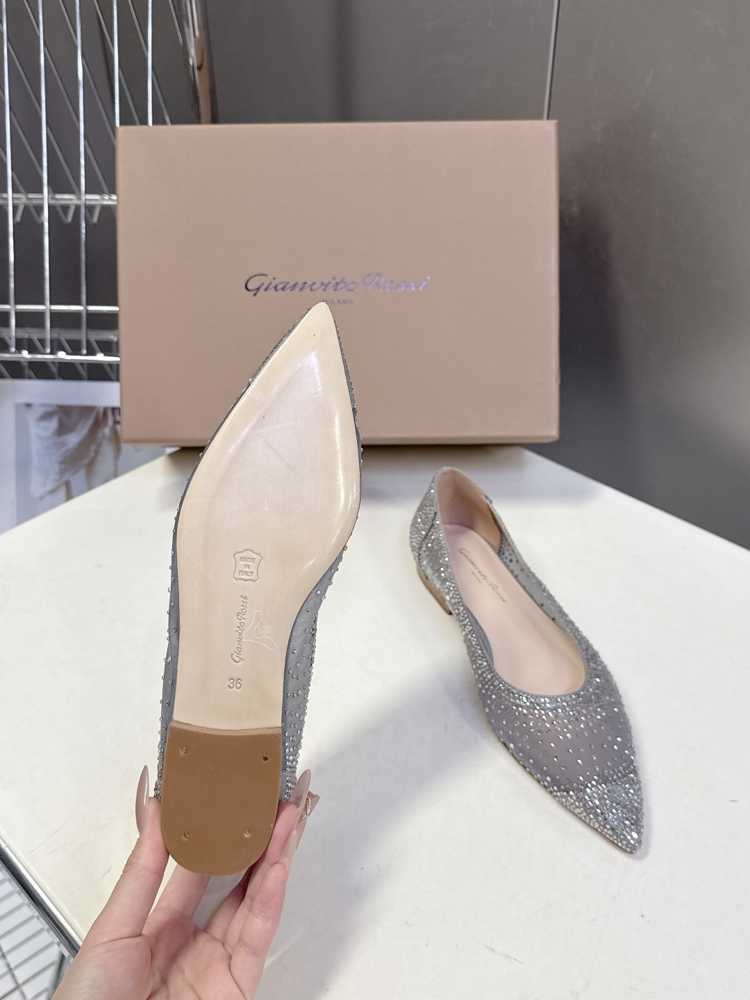 吉安维托·罗西Gianvito rossi 春夏最新款水晶鞋 仙女鞋 超多明星网红种草 鞋面进口高透气网