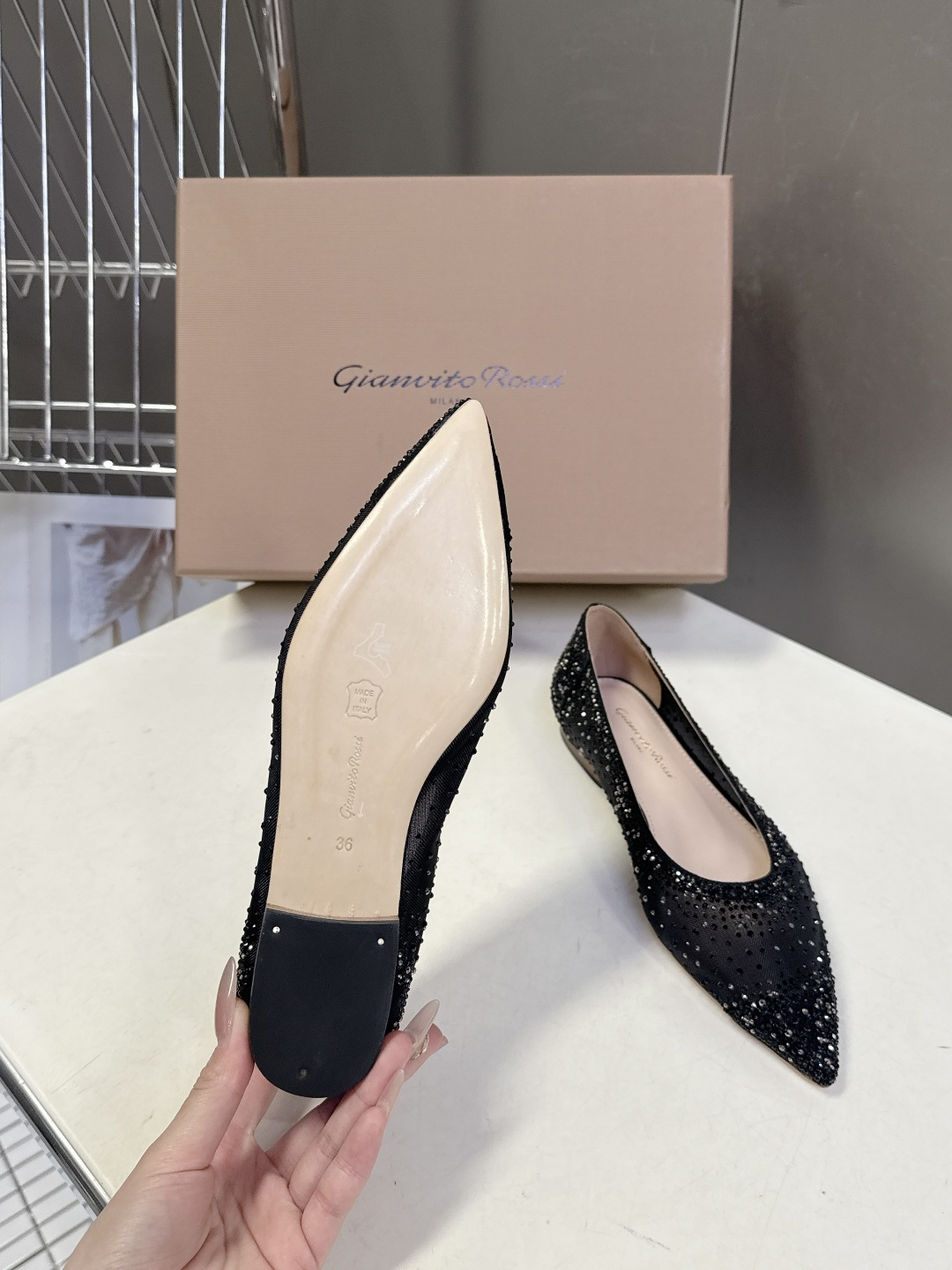 吉安维托·罗西Gianvito rossi 春夏最新款水晶鞋 仙女鞋 超多明星网红种草 鞋面进口高透气网