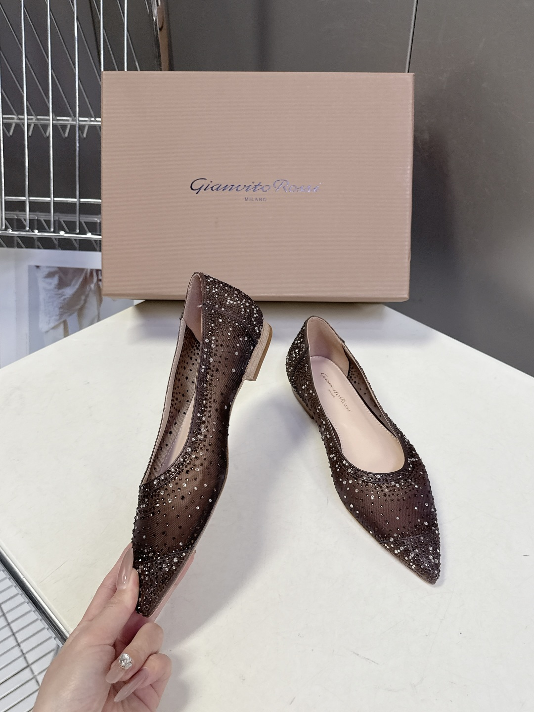 吉安维托·罗西Gianvito rossi 春夏最新款水晶鞋 仙女鞋 超多明星网红种草 鞋面进口高透气网