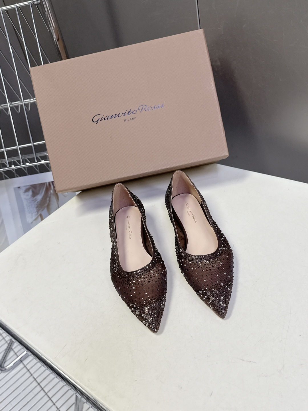 吉安维托·罗西Gianvito rossi 春夏最新款水晶鞋 仙女鞋 超多明星网红种草 鞋面进口高透气网