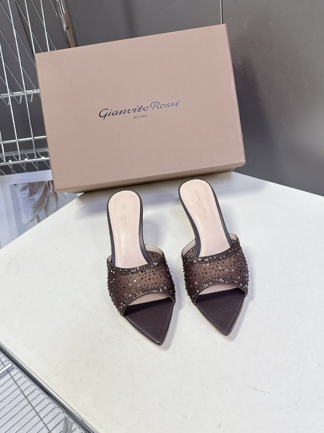 吉安维托·罗西Gianvito rossi 春夏最新款水晶鞋 仙女鞋 超多明星网红种草 鞋面进口高透气网