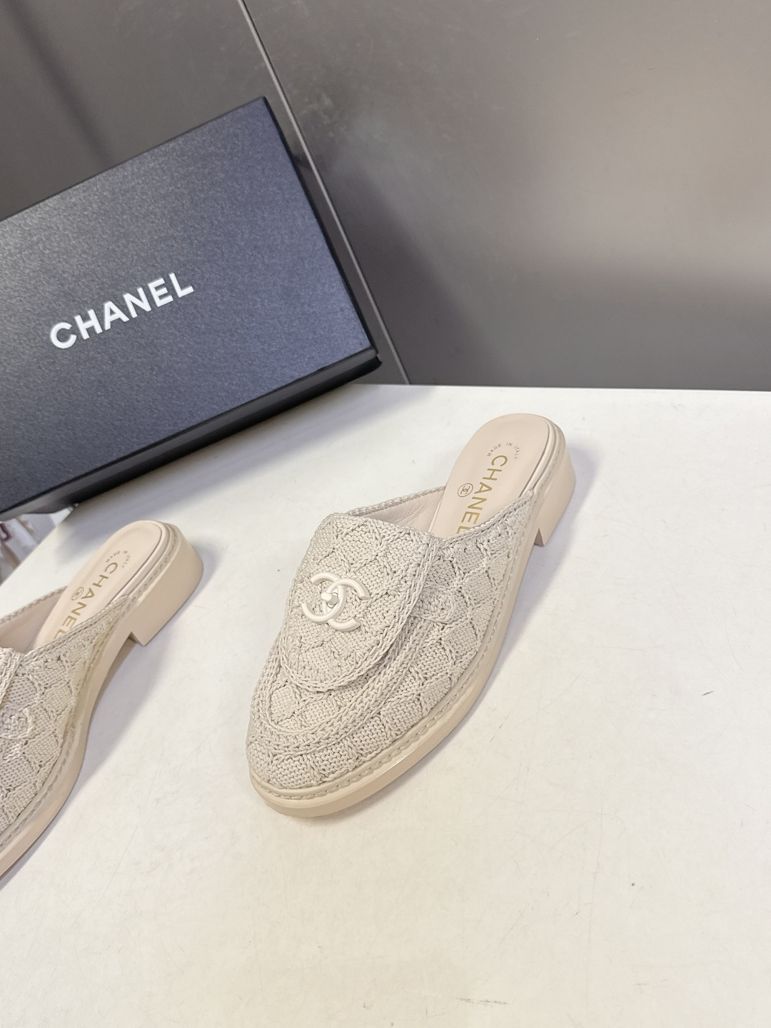 CHANEL香奈儿2026春夏新品双C半拖 超多明星时尚博主种草 夏天必备 大爆款‼️已经被它的美貌折服