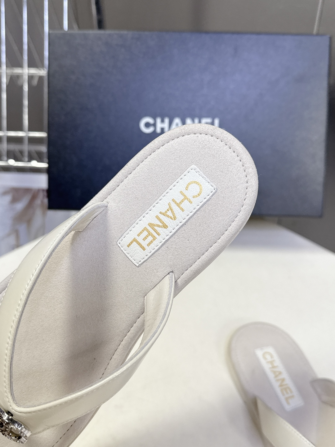 CHANEL香奈儿春夏2026新品 双C人字拖 超多明星时尚博主种草 夏天必备 大爆款‼️已经被它的美貌