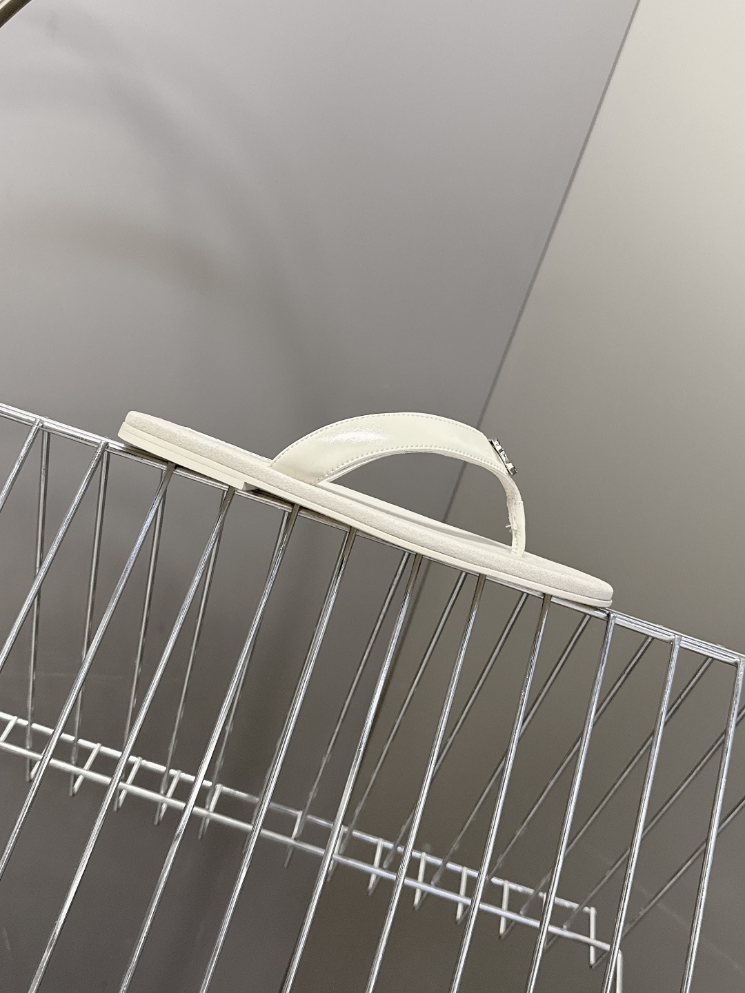 CHANEL香奈儿春夏2026新品 双C人字拖 超多明星时尚博主种草 夏天必备 大爆款‼️已经被它的美貌