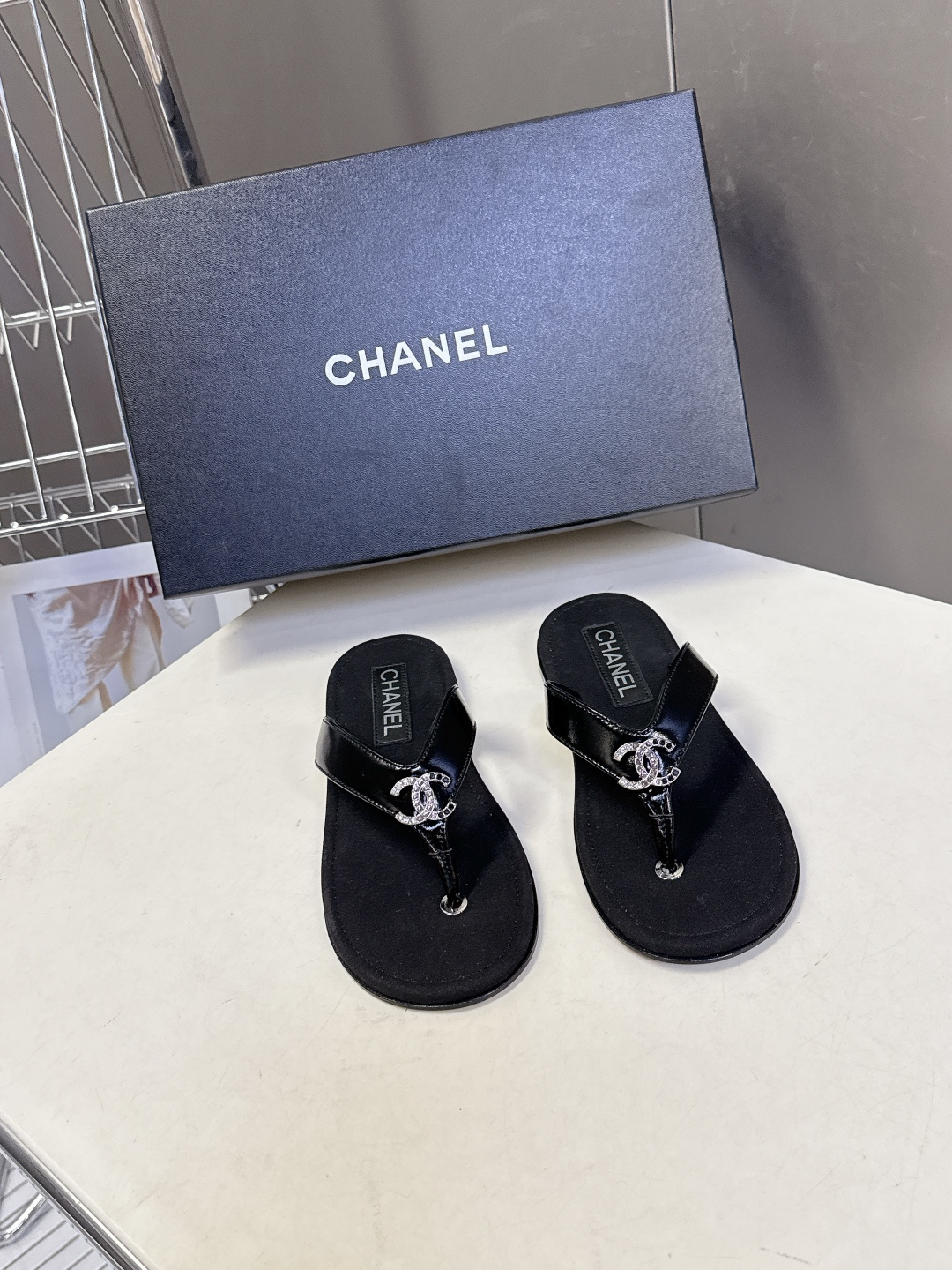 CHANEL香奈儿春夏2026新品 双C人字拖 超多明星时尚博主种草 夏天必备 大爆款‼️已经被它的美貌