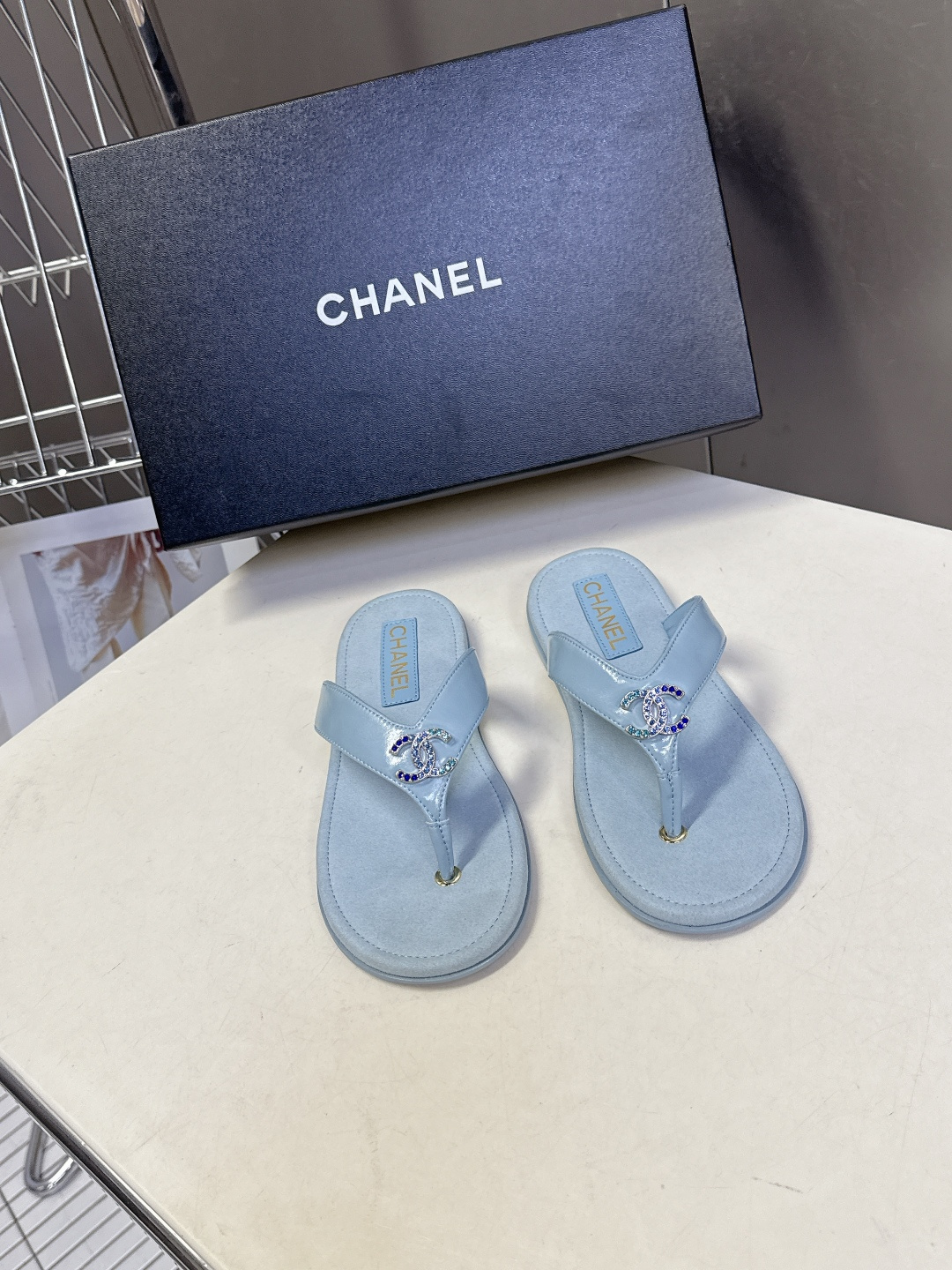 CHANEL香奈儿春夏2026新品 双C人字拖 超多明星时尚博主种草 夏天必备 大爆款‼️已经被它的美貌