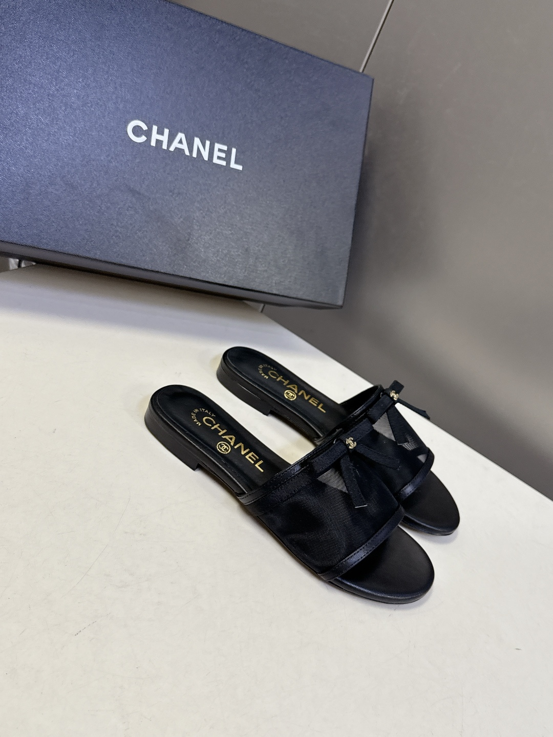 CHANEL香奈儿2026春夏最新款蝴蝶结拖鞋 超多明星时尚博主种草 夏天必备 大爆款‼️已经被它的美貌