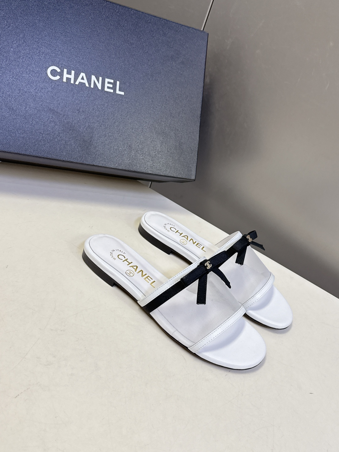 CHANEL香奈儿2026春夏最新款蝴蝶结拖鞋 超多明星时尚博主种草 夏天必备 大爆款‼️已经被它的美貌