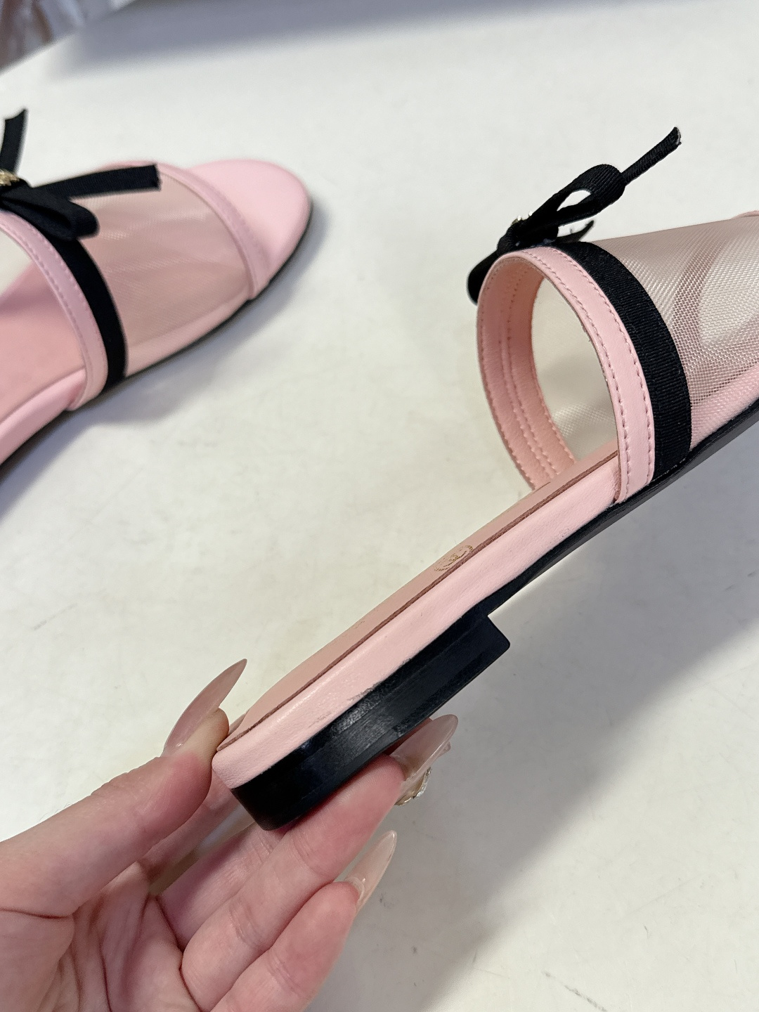 CHANEL香奈儿2026春夏最新款蝴蝶结拖鞋 超多明星时尚博主种草 夏天必备 大爆款‼️已经被它的美貌