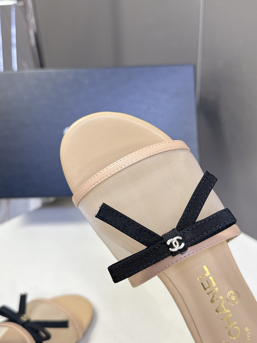 CHANEL香奈儿2026春夏最新款蝴蝶结拖鞋 超多明星时尚博主种草 夏天必备 大爆款‼️已经被它的美貌