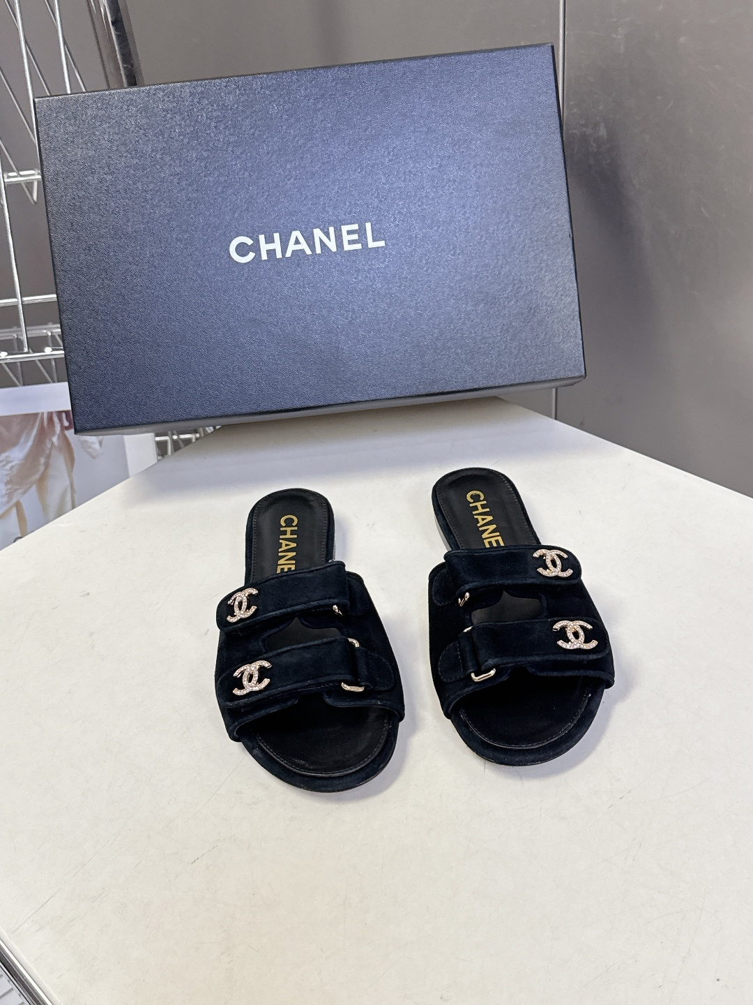 CHANEL香奈儿2026春夏最新款双C拖鞋 超多明星时尚博主种草 夏天必备 大爆款‼️已经被它的美貌折