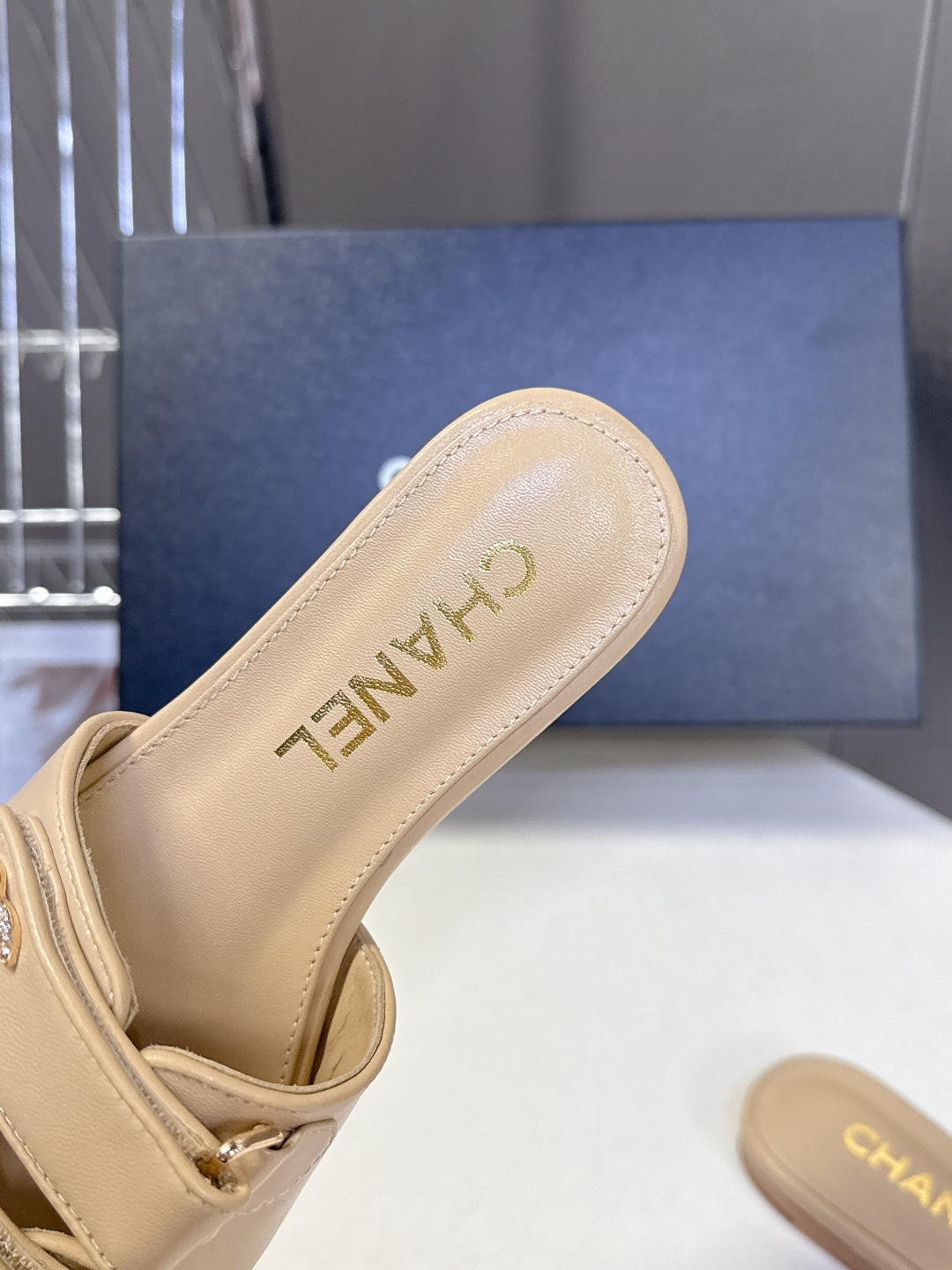 CHANEL香奈儿2026春夏最新款双C拖鞋 超多明星时尚博主种草 夏天必备 大爆款‼️已经被它的美貌折