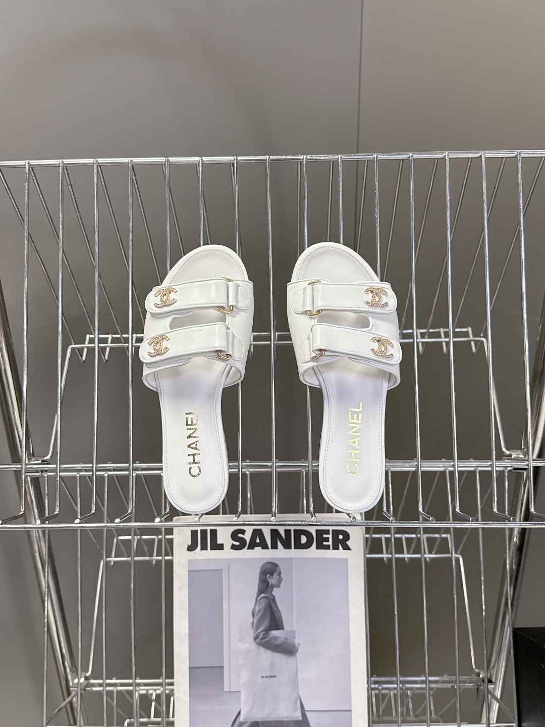 CHANEL香奈儿2026春夏最新款双C拖鞋 超多明星时尚博主种草 夏天必备 大爆款‼️已经被它的美貌折